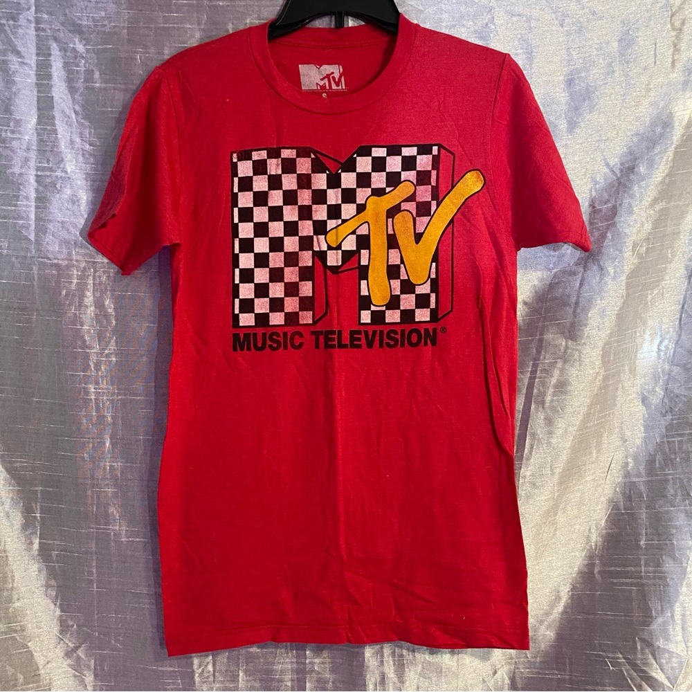 MTV Tee SZ S GUC Classic logo! Chest 18”, length 27”, sleeves 4 1/2” distressed